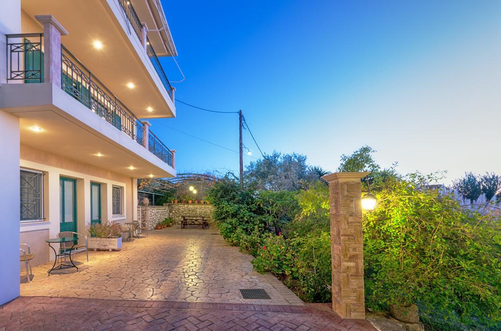 Evianna Studios Mousata Exterior photo